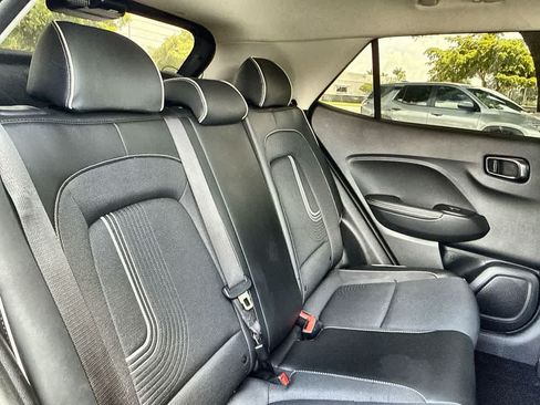 Used 2023 Hyundai Venue Limited w/ Cargo Package FWD image 26