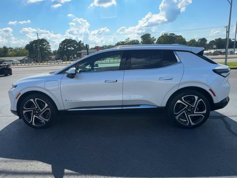 Certified 2024 Chevrolet Equinox EV LT w/ Active Safety Package 3 FWD image 5