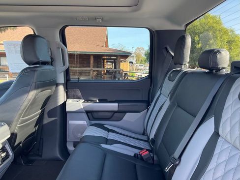 New 2025 Ford F250 XLT w/ Black Appearance Package image 30