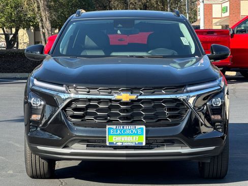 Used 2026 Chevrolet Trax LT w/ Driver Confidence Package FWD image 8