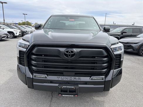 New 2026 Toyota Tundra Limited AWD/4WD image 3