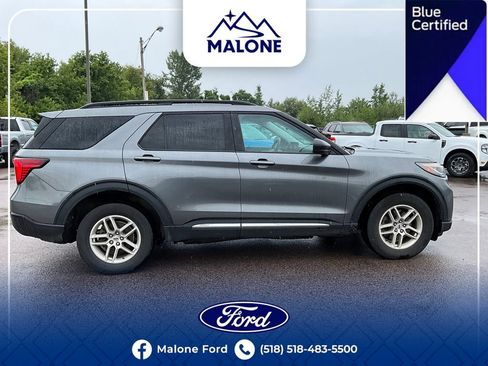 Used 2025 Ford Explorer Active AWD/4WD image 8
