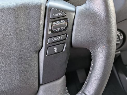 Certified 2024 Nissan Frontier SL w/ Technology Package image 18