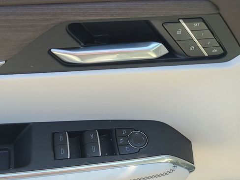 New 2026 GMC Acadia Denali w/ Super Cruise Package image 24