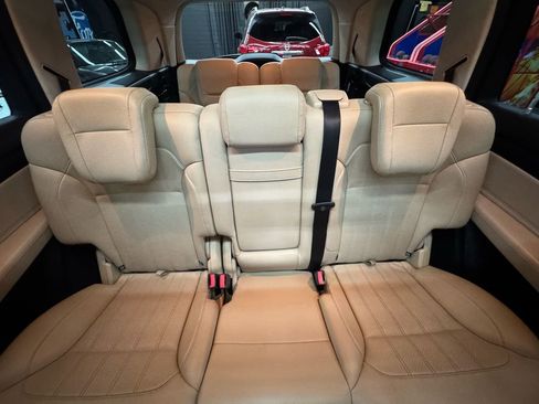 Used 2019 Mercedes-Benz GLS 450 4MATIC image 32