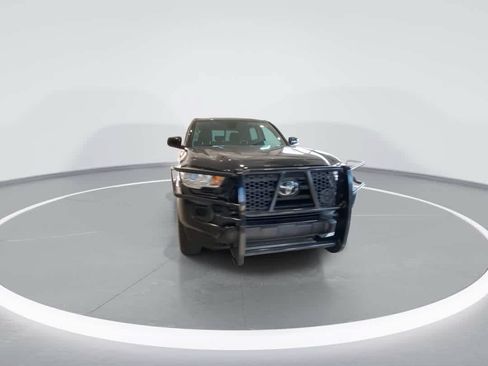 Certified 2021 Toyota Tacoma SR AWD/4WD image 3