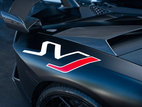 Used 2021 Lamborghini Aventador SVJ AWD/4WD image 21