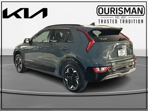 Certified 2023 Kia Niro Wind w/ Wind Preserve Package image 3