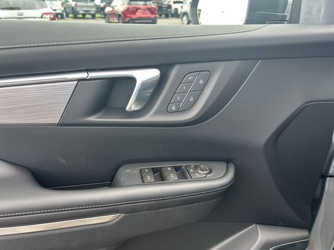 New 2026 Buick Enclave Preferred w/ Power Package AWD/4WD image 18