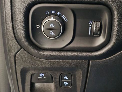 Used 2021 RAM 1500 Big Horn AWD/4WD image 15