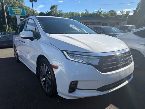 Used 2023 Honda Odyssey Touring image 3
