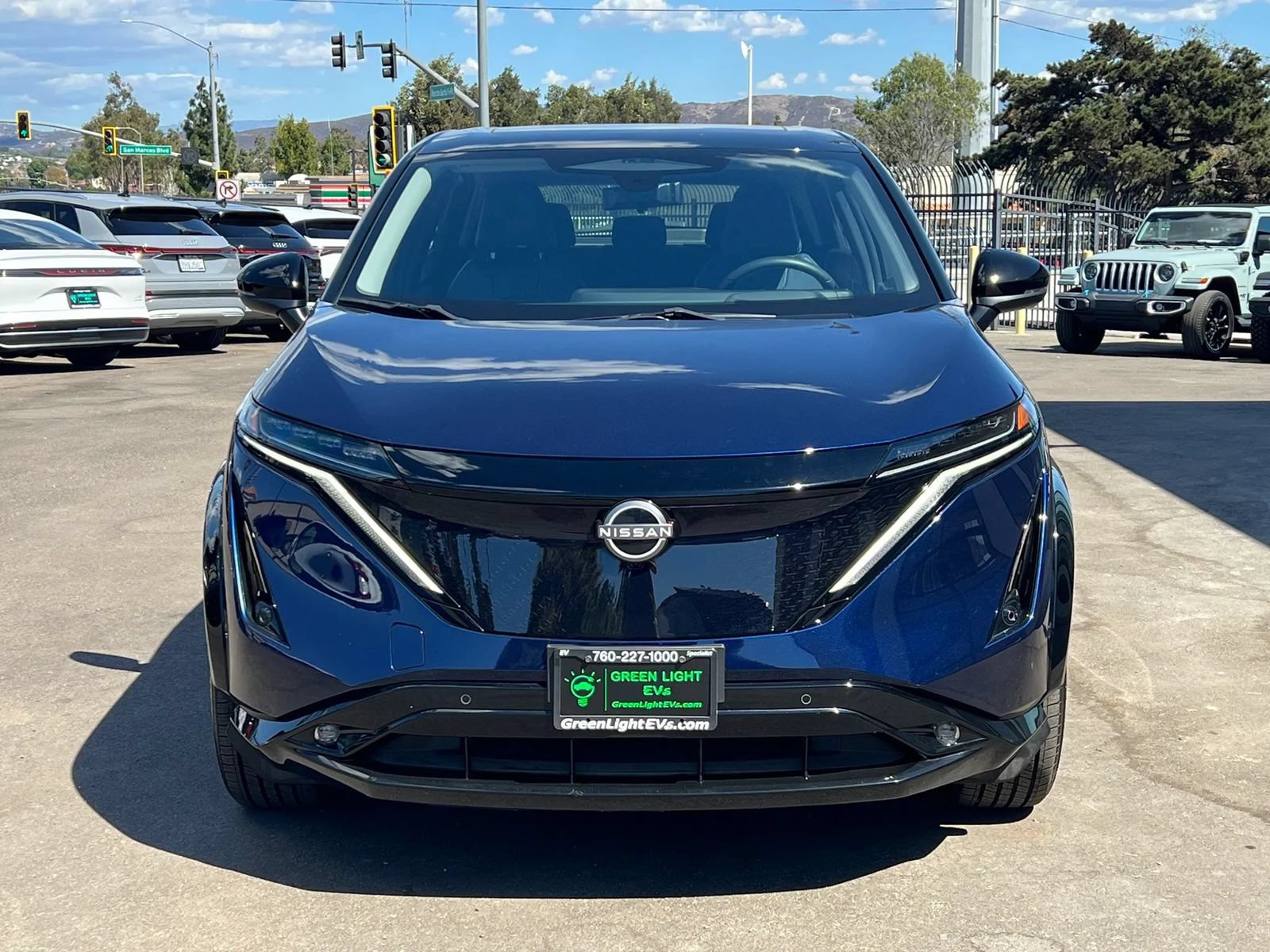 Used 2024 Nissan Ariya AWD image 2