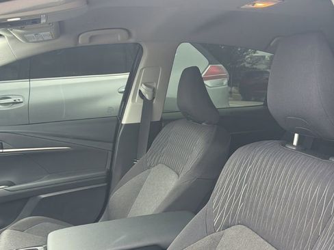 Used 2025 Toyota Camry LE w/ Convenience Package FWD image 9