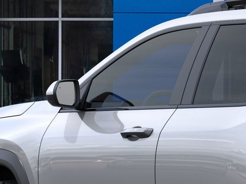 New 2026 Chevrolet Equinox ACTIV AWD/4WD image 12