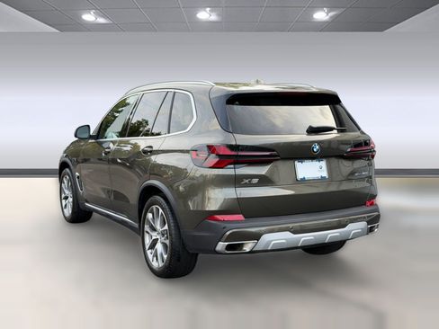 Certified 2026 BMW X5 sDrive40i RWD image 3