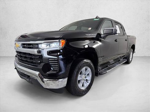 Used 2024 Chevrolet Silverado 1500 LT w/ Protection Package AWD/4WD image 7