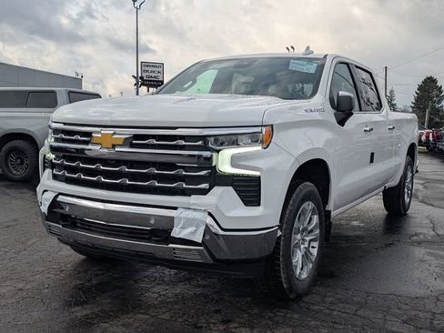 New 2026 Chevrolet Silverado 1500 LTZ w/ LTZ Premium Package AWD/4WD image 3
