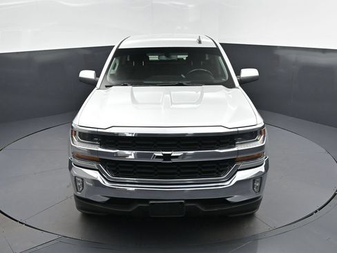 Used 2018 Chevrolet Silverado 1500 LT w/ Texas Edition RWD image 38