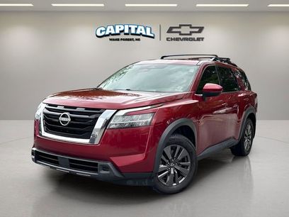 Used 2022 Nissan Pathfinder SV
