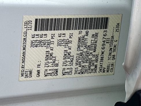 Used 2021 Nissan Rogue SV image 32