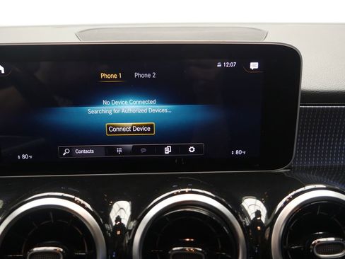Used 2020 Mercedes-Benz GLB 250 4MATIC image 39