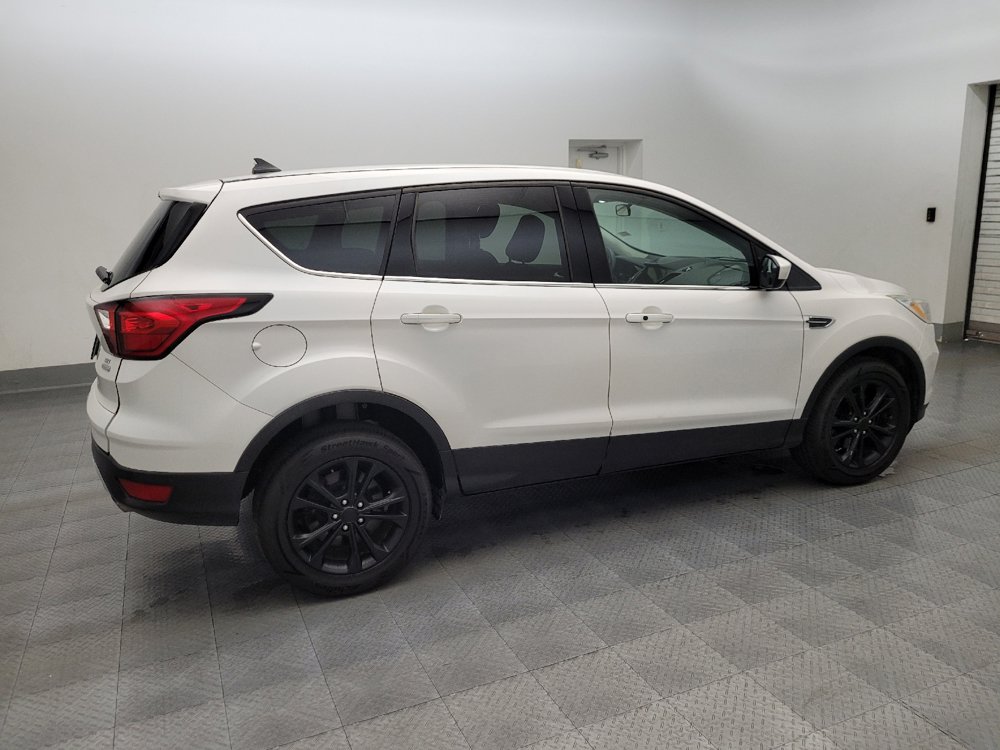 Used 2019 Ford Escape SE FWD image 10
