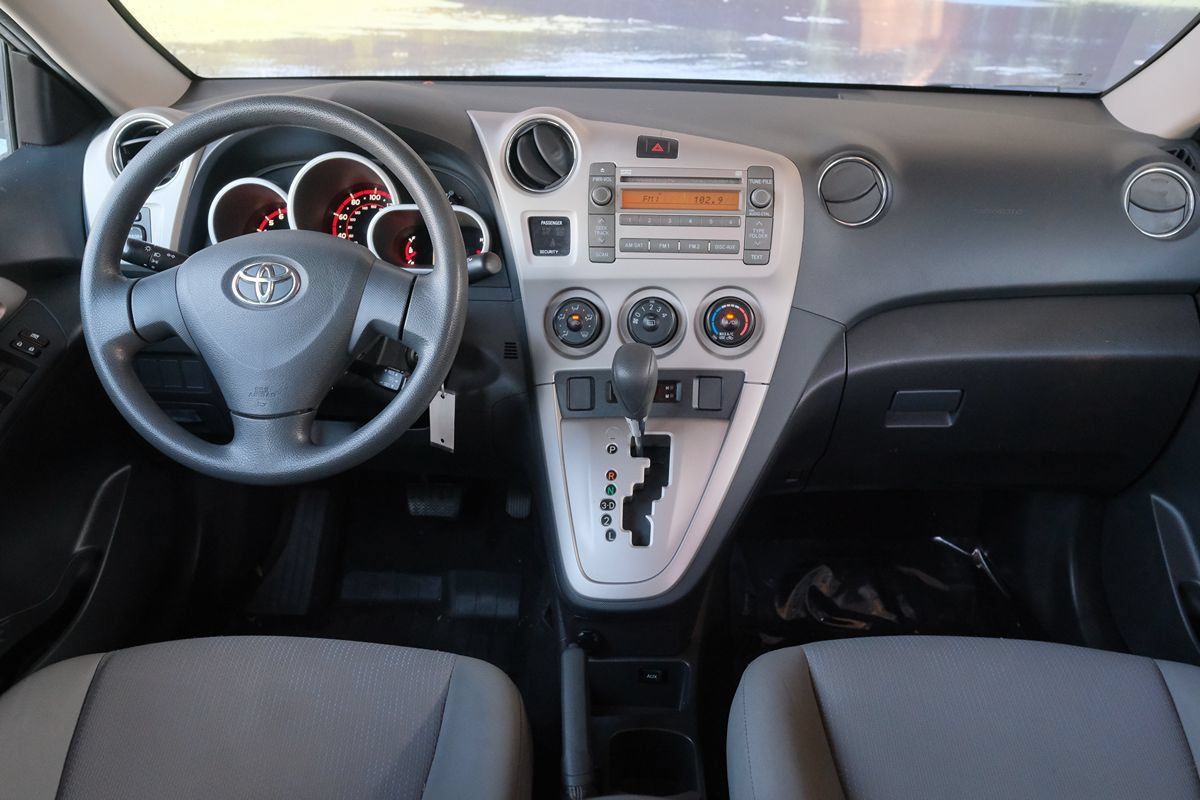Used 2009 Toyota Matrix FWD image 16