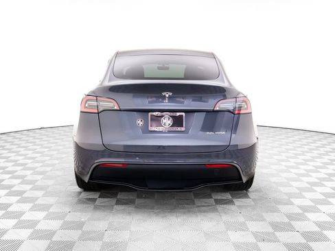Used 2020 Tesla Model Y Long Range image 4
