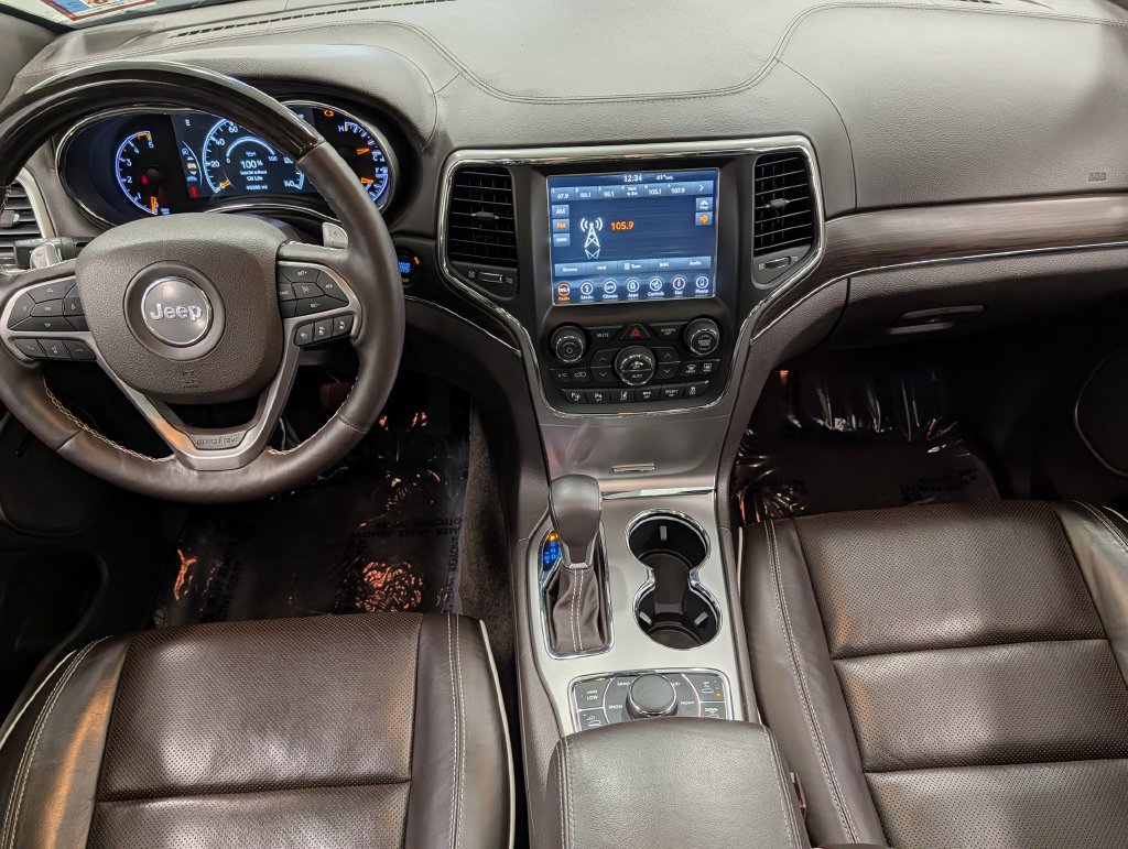 Used 2018 Jeep Grand Cherokee Overland AWD/4WD image 28