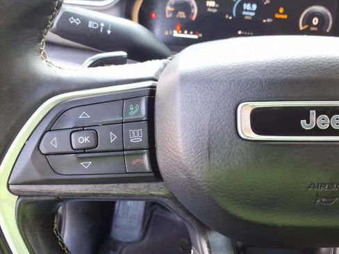 Used 2021 Jeep Grand Cherokee L Limited image 23