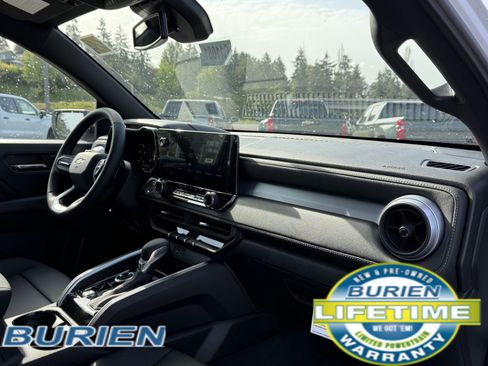 New 2025 Chevrolet Colorado LT w/ LT Convenience Package image 18