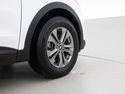 Used 2016 Hyundai Santa Fe Sport FWD image 18