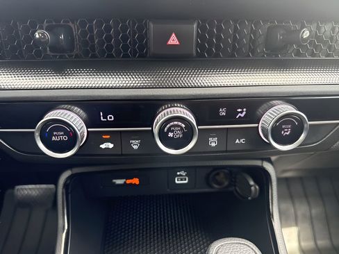 Used 2025 Honda CR-V LX image 17
