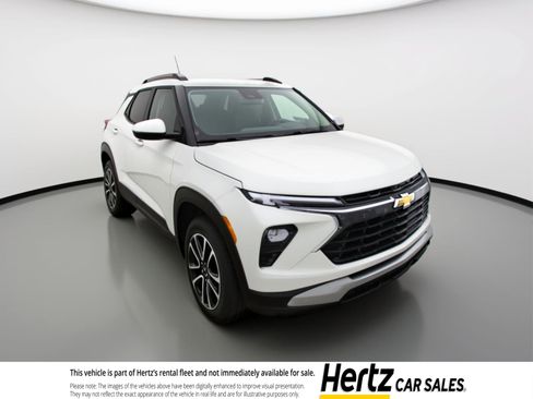 Used 2025 Chevrolet TrailBlazer LT FWD image 1