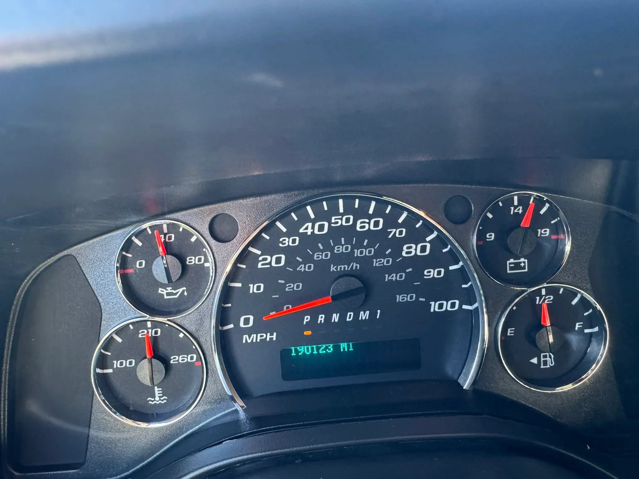 Used 2017 Chevrolet Express 2500 RWD image 16