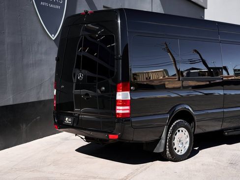 Used 2017 Mercedes-Benz Sprinter 3500 image 13