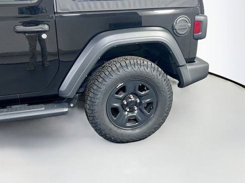 Used 2023 Jeep Wrangler Sport image 28