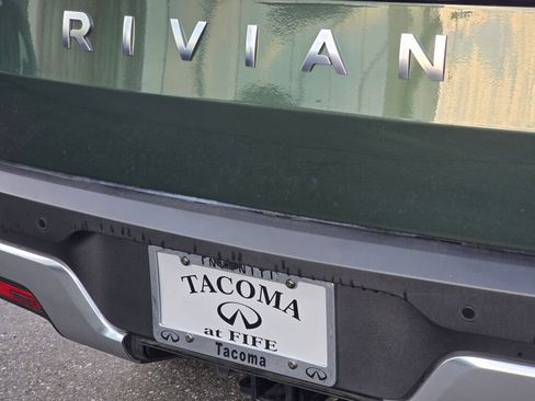 Used 2023 Rivian R1T Adventure image 17