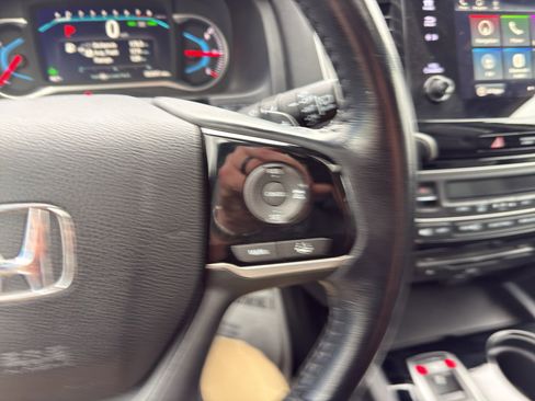 Used 2021 Honda Pilot Touring image 22