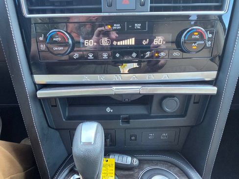 Used 2022 Nissan Armada Platinum w/ Captain's Chairs Package RWD image 28