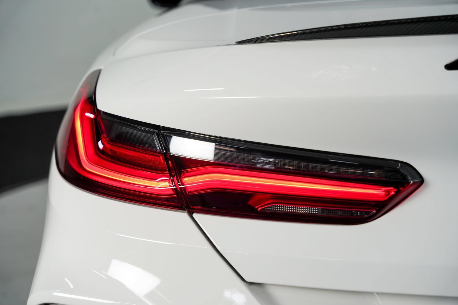 Used 2025 BMW M8 Competition w/ M Carbon Exterior Package AWD/4WD image 24