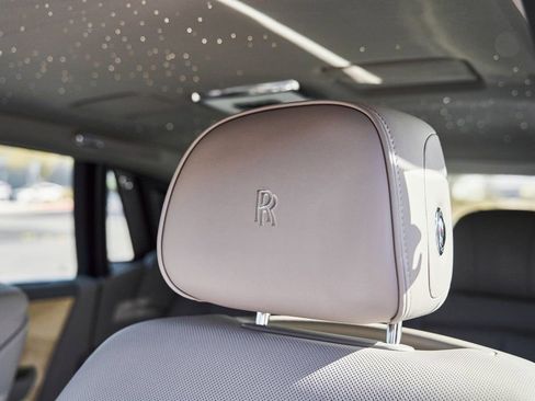 Used 2025 Rolls-Royce Phantom Sedan RWD image 53