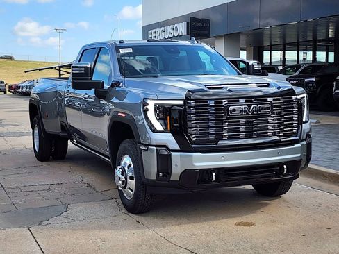 New 2026 GMC Sierra 3500 Denali Ultimate image 1