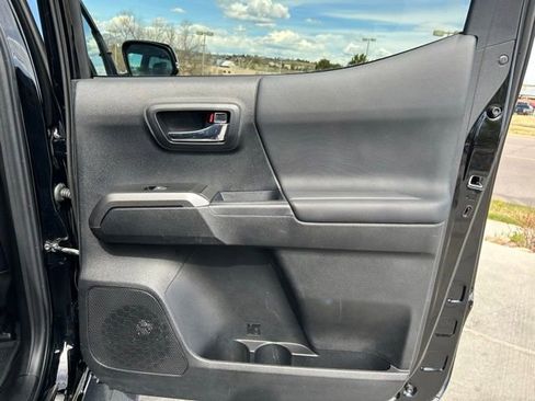 Used 2023 Toyota Tacoma TRD Pro AWD/4WD image 32