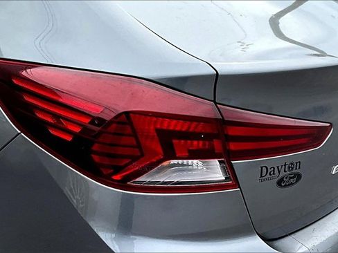 Used 2019 Hyundai Elantra SEL image 32