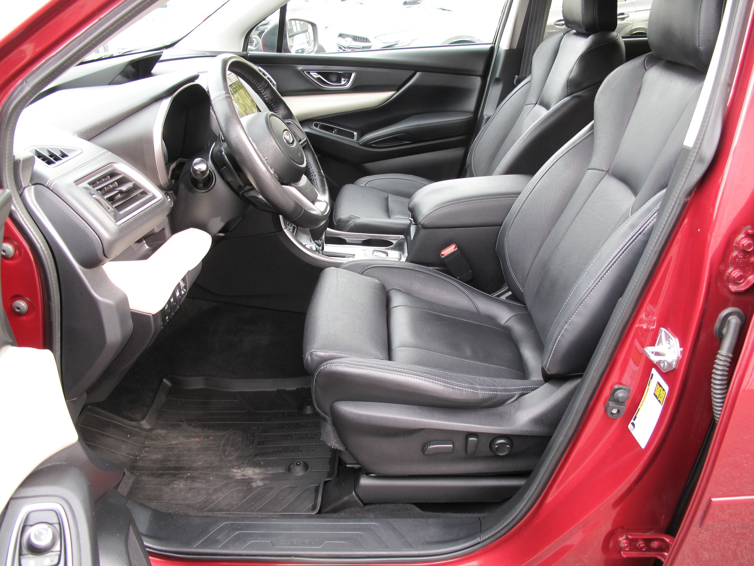 Used 2022 Subaru Ascent Limited AWD/4WD image 12