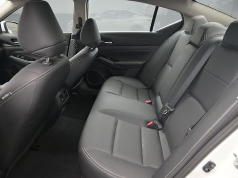 Used 2023 Nissan Altima 2.5 SL image 12