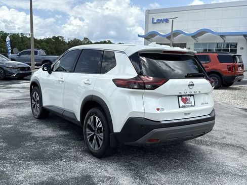 Used 2021 Nissan Rogue SV AWD/4WD image 9
