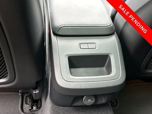 Used 2025 Volvo V60 B5 Cross Country Plus AWD/4WD image 52