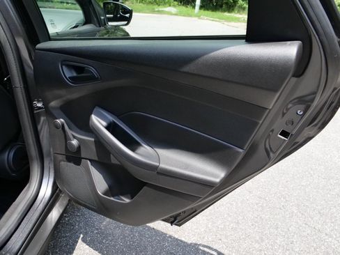 Used 2018 Ford Focus S FWD image 24